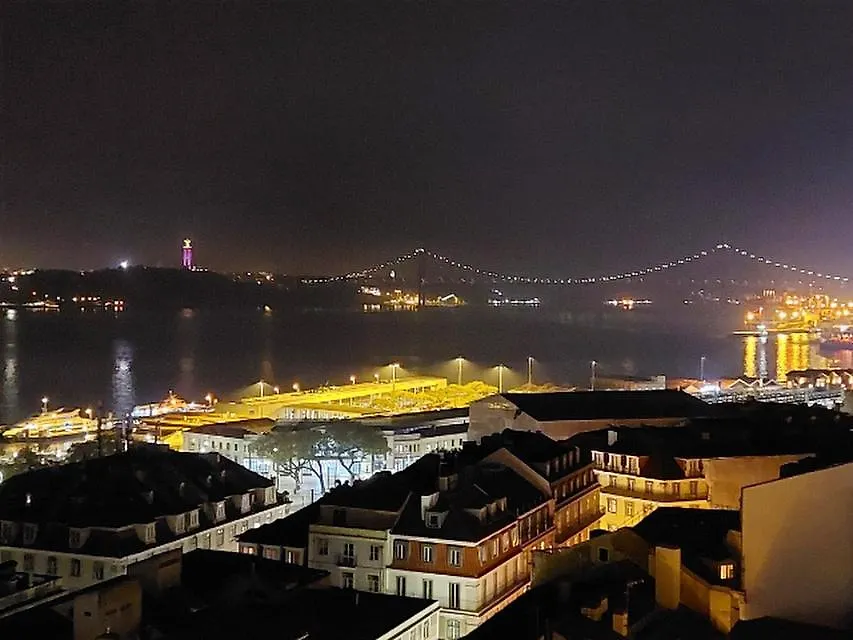 Chiado River View Deluxe Apartment Lisbon