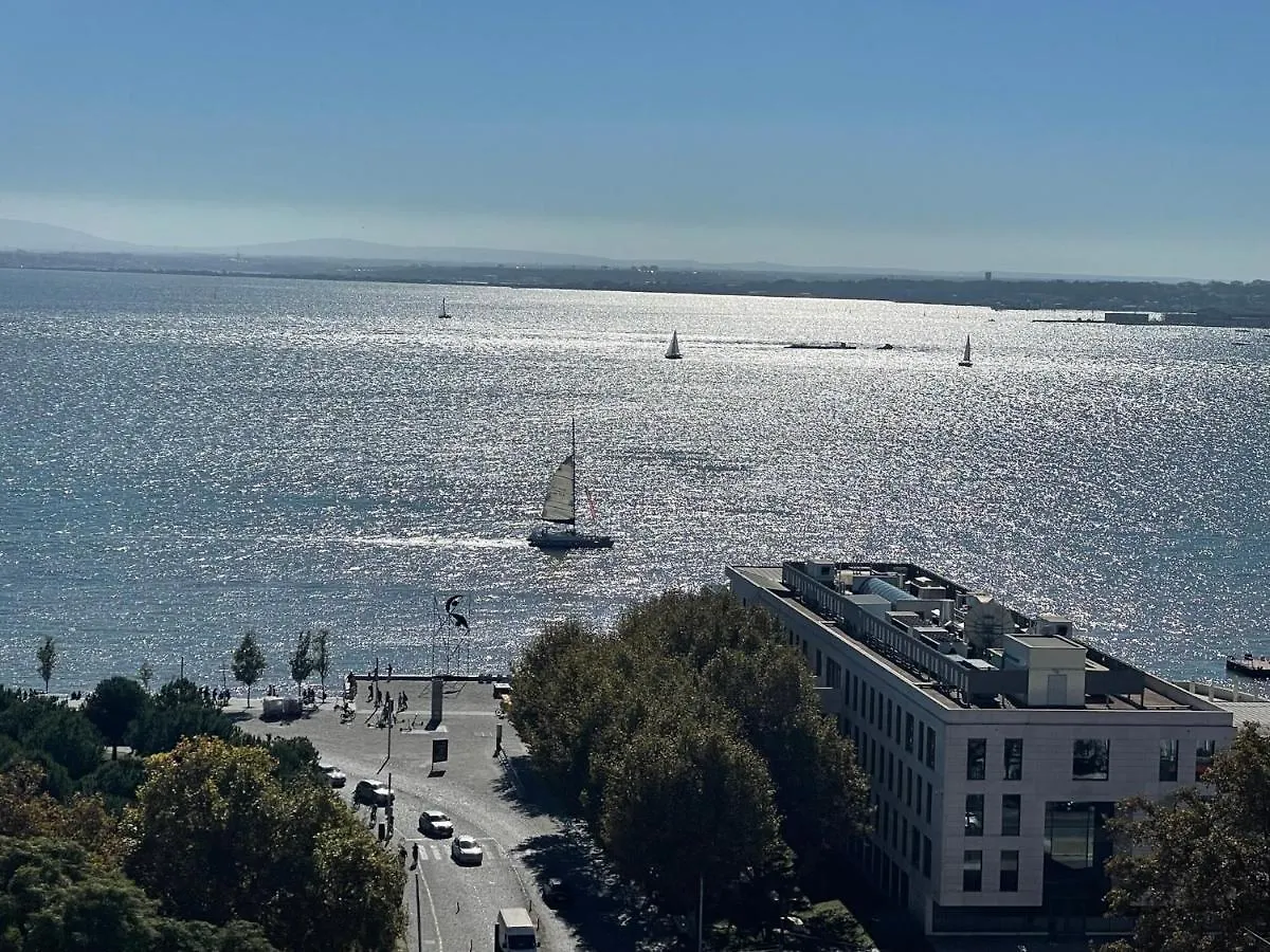 Chiado River View Deluxe Apartment Lisboa