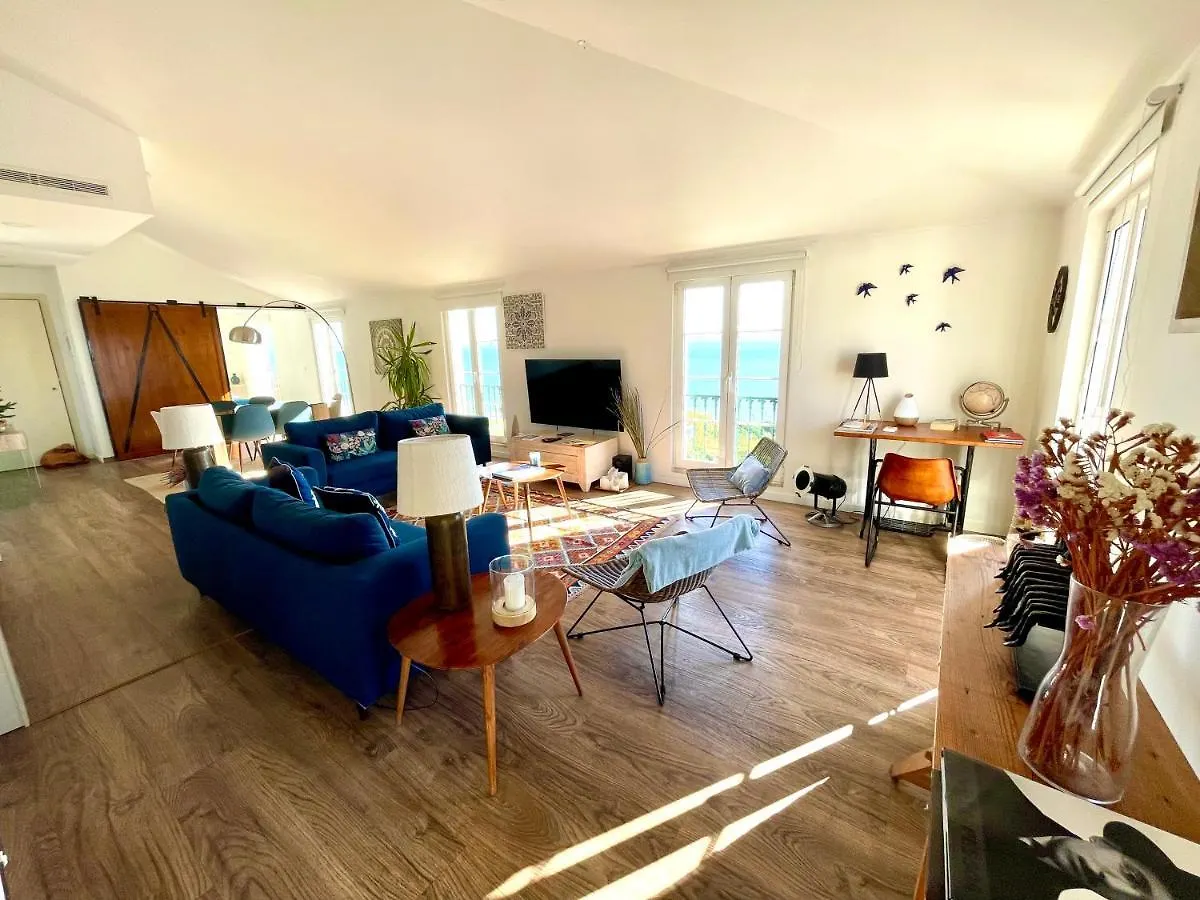 Chiado River View Deluxe Apartment Лиссабон